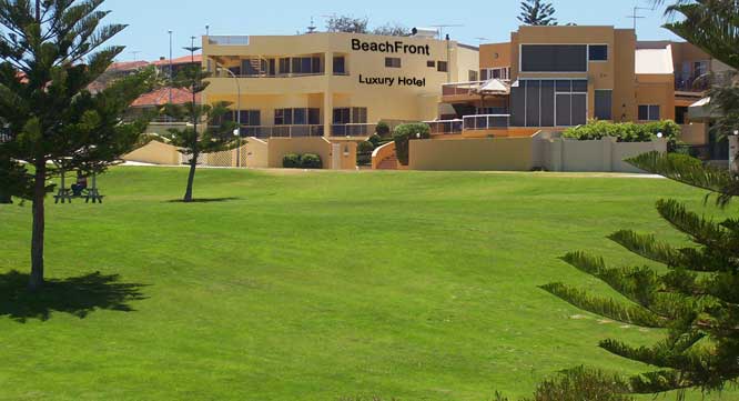 small luxury hotel rooms